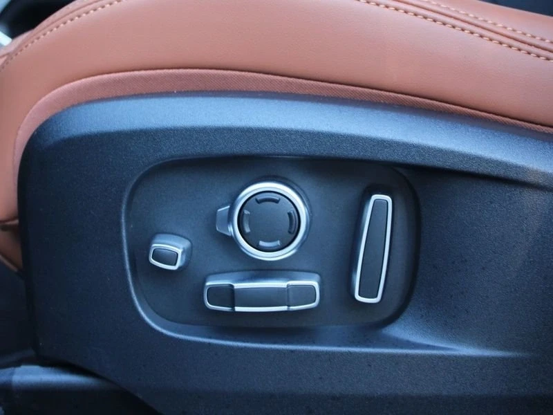 2026 Jaguar F-Pace - Image 12 of 20