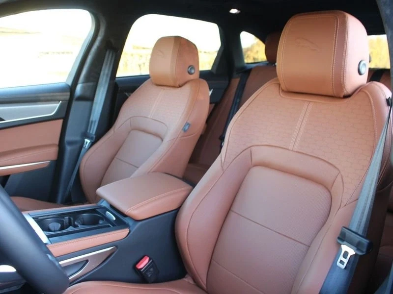 2026 Jaguar F-Pace - Image 11 of 20