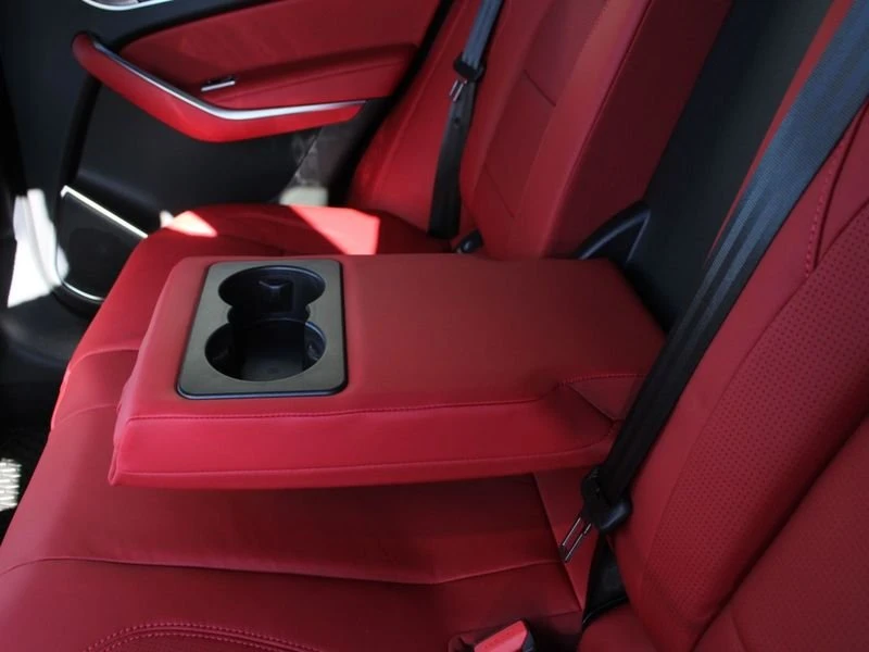 2026 Jaguar F-Pace - Image 20 of 20