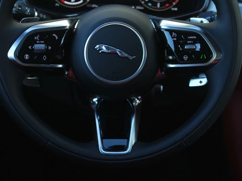 2026 Jaguar F-Pace - Image 8 of 20