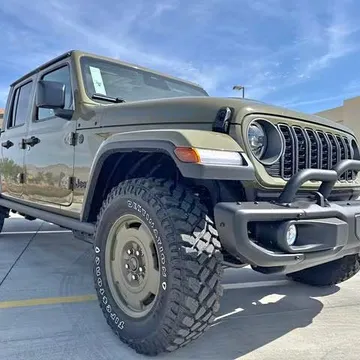 2026 Jeep Gladiator Willys '41 4x4