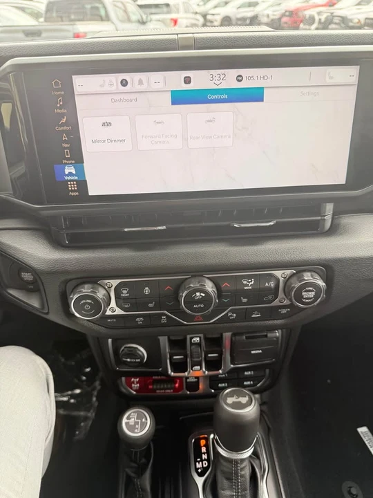 2026 Jeep JL Wrangler - Image 16 of 19