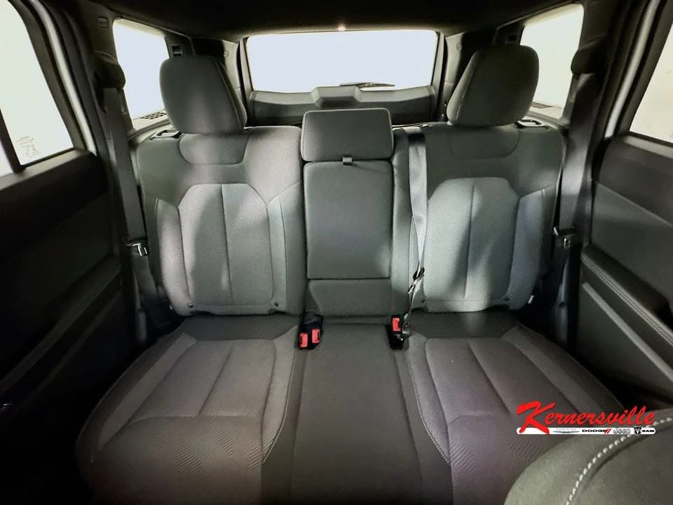 2026 Jeep Cherokee - Image 10 of 21