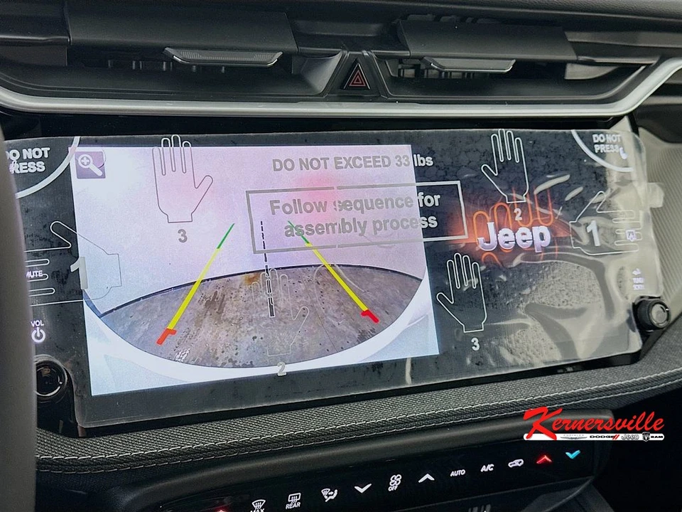 2026 Jeep Cherokee - Image 15 of 21
