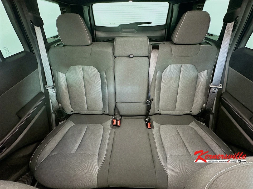 2026 Jeep WL Grand Cherokee - Image 10 of 12