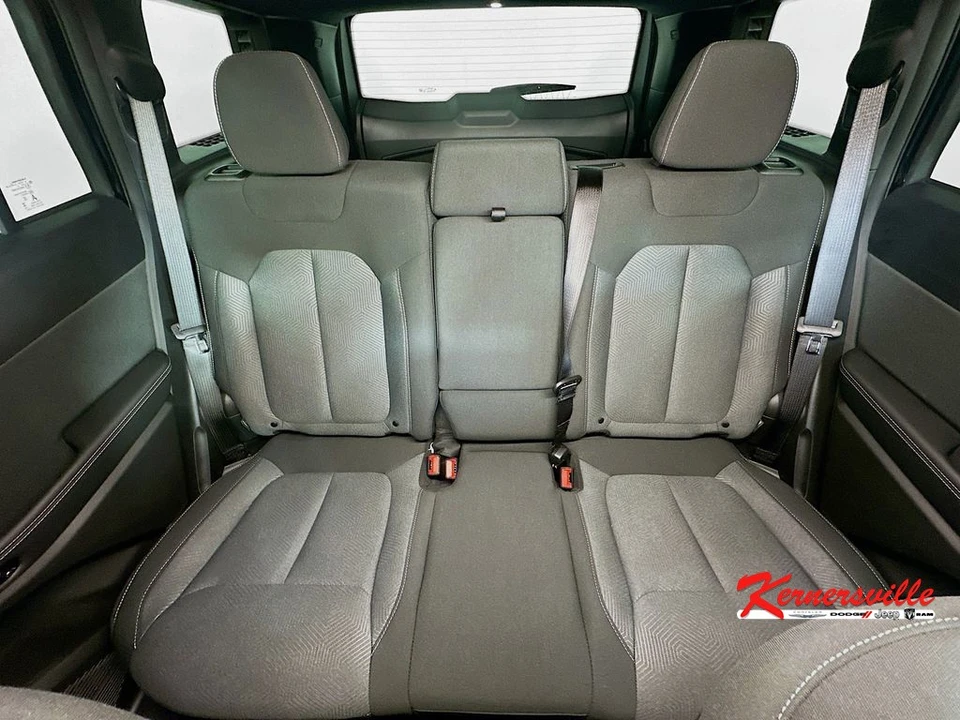 2026 Jeep WL Grand Cherokee - Image 10 of 21