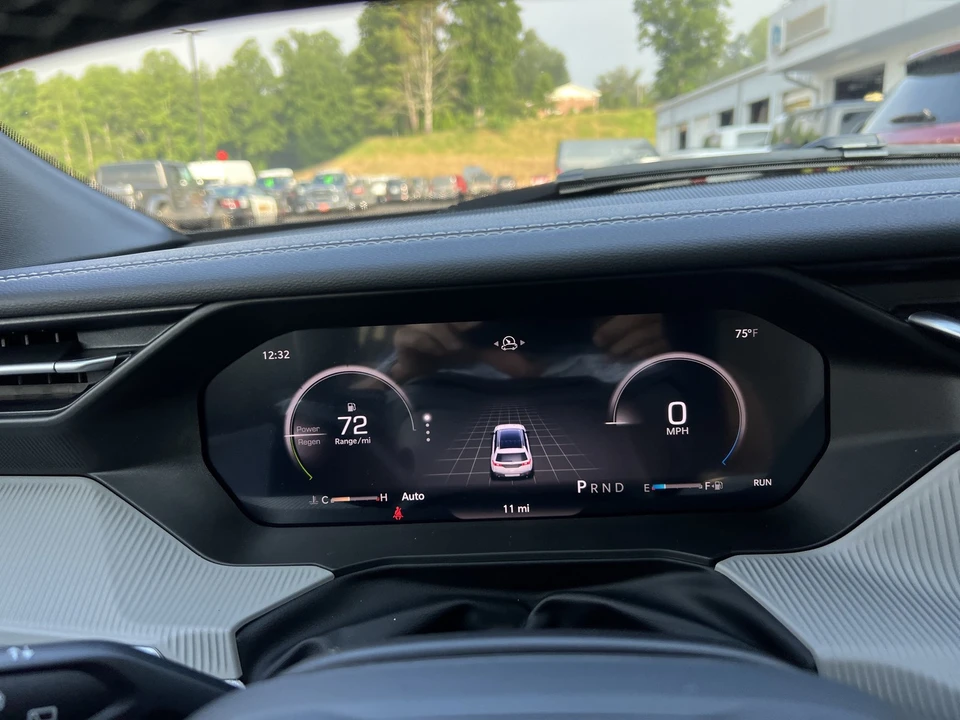 2026 Jeep Cherokee - Image 26 of 30