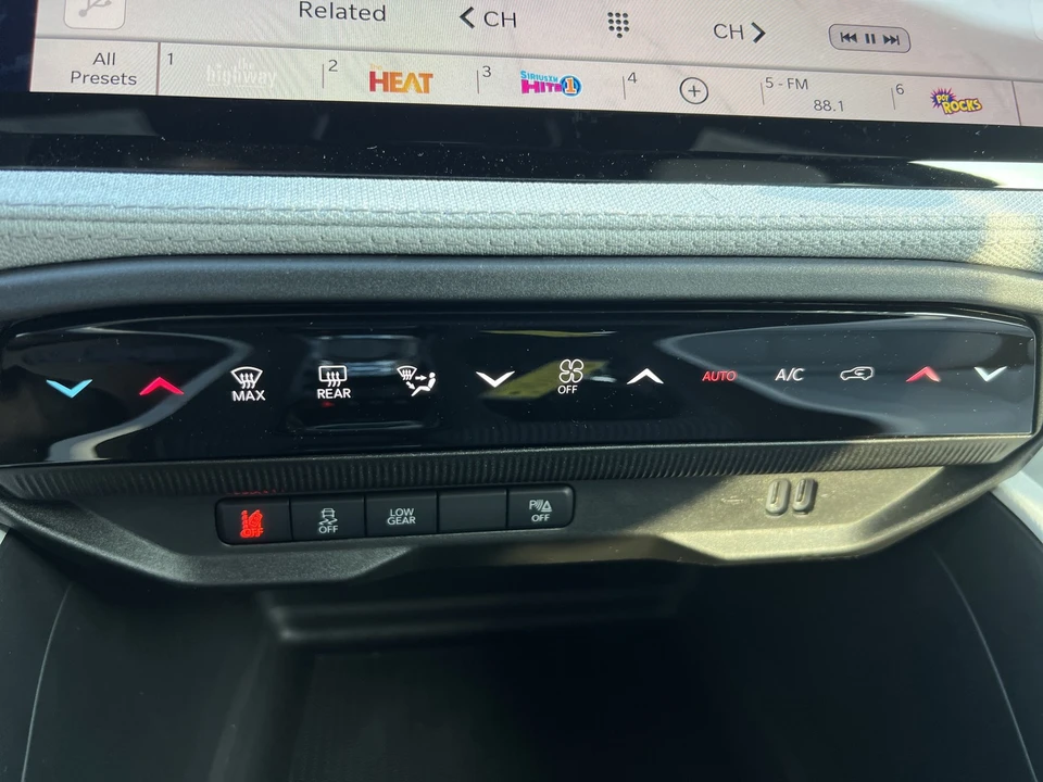 2026 Jeep Cherokee - Image 20 of 30