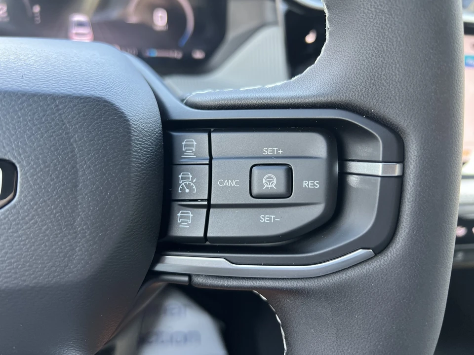 2026 Jeep Cherokee - Image 24 of 30