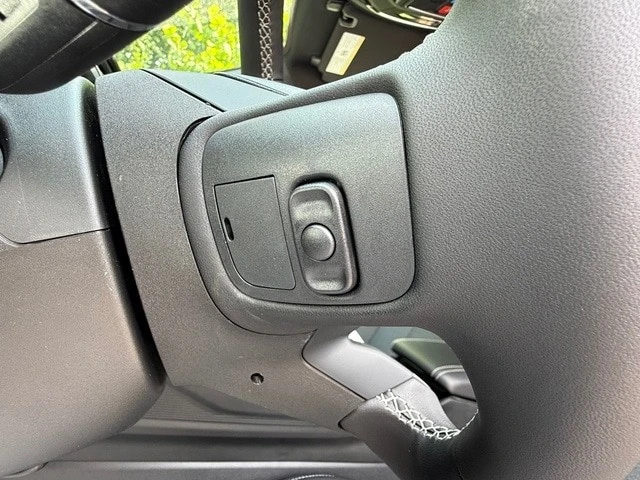 2026 Jeep Cherokee - Image 15 of 29