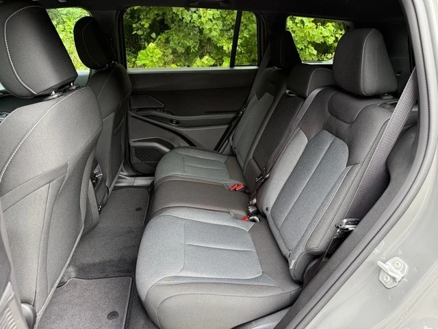 2026 Jeep Cherokee - Image 16 of 29