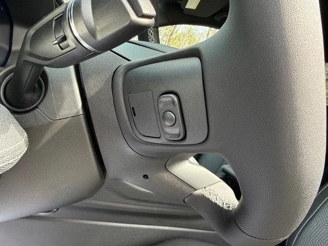 2026 Jeep Cherokee - Image 15 of 29