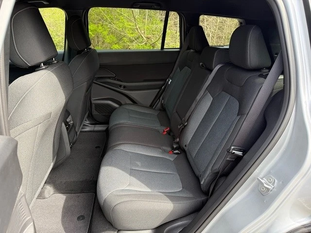 2026 Jeep Cherokee - Image 16 of 29