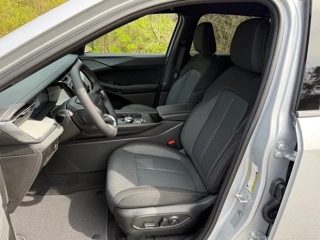2026 Jeep Cherokee - Image 12 of 29