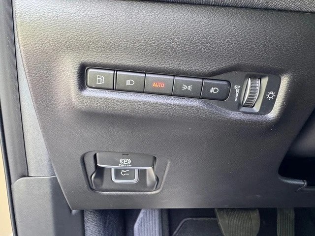 2026 Jeep Cherokee - Image 19 of 31