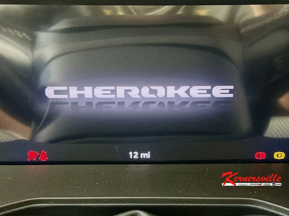 2026 Jeep Cherokee - Image 11 of 21