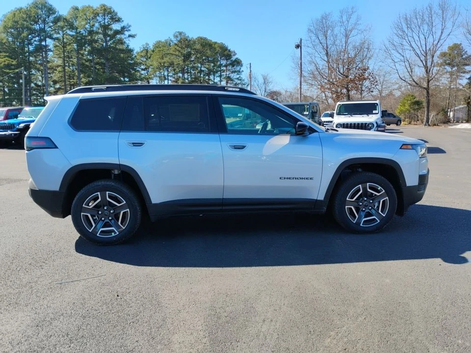 2026 Jeep Cherokee - Image 4 of 12