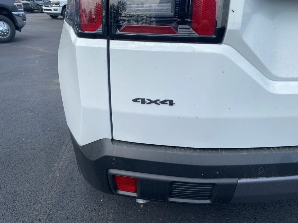 2026 Jeep Cherokee - Image 10 of 12