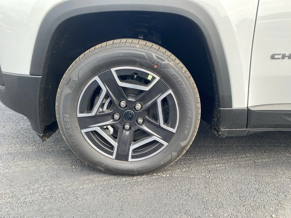 2026 Jeep Cherokee - Image 9 of 12