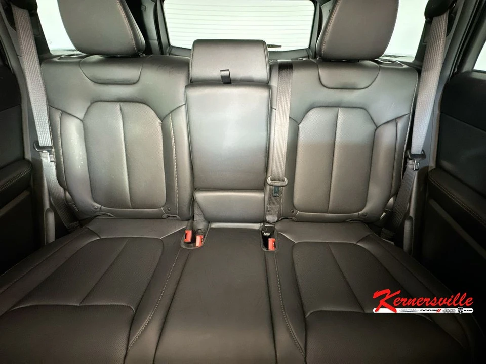 2026 Jeep Cherokee - Image 10 of 21