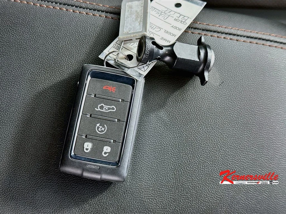 2026 Jeep Cherokee - Image 19 of 21