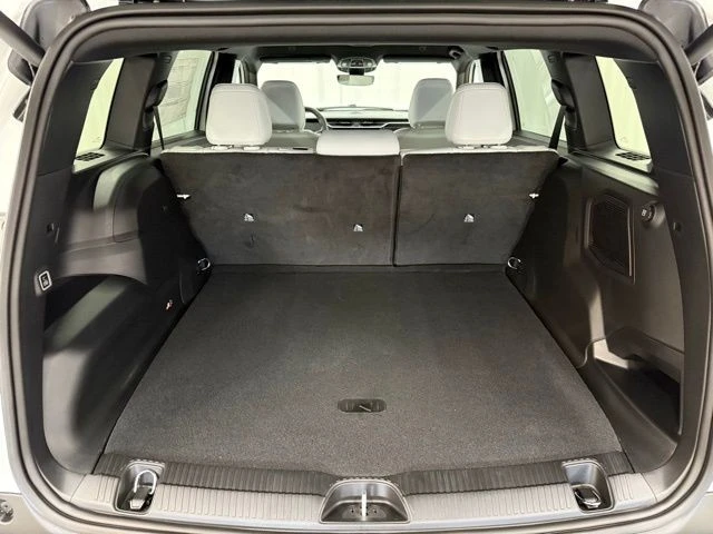 2026 Jeep Cherokee - Image 23 of 29