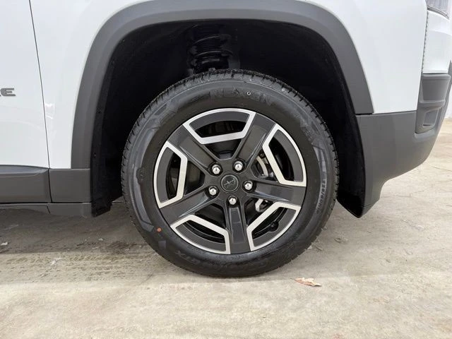 2026 Jeep Cherokee - Image 28 of 29