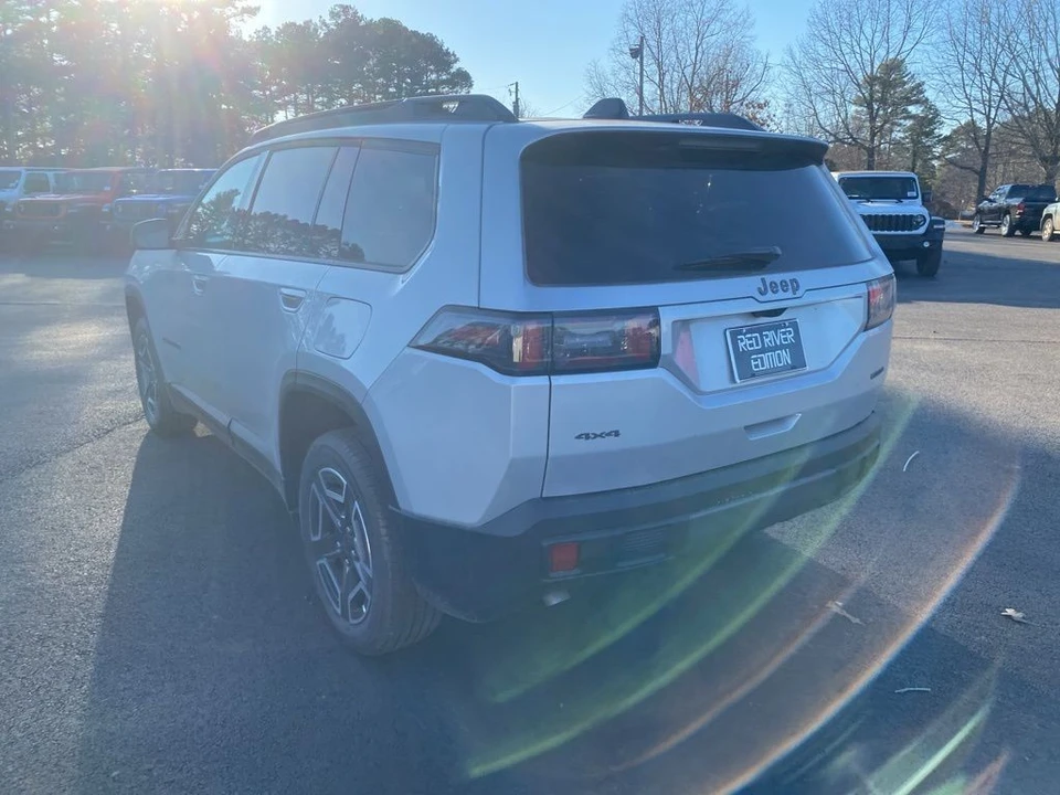 2026 Jeep Cherokee - Image 7 of 12