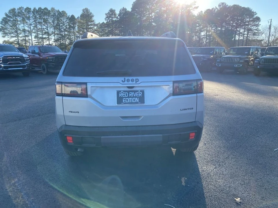 2026 Jeep Cherokee - Image 6 of 12
