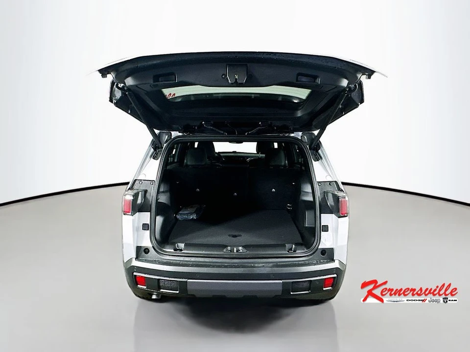 2026 Jeep Cherokee - Image 16 of 22