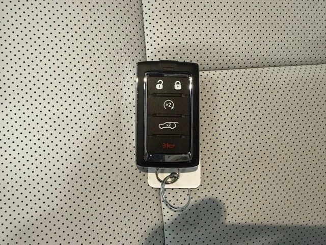 2026 Jeep Cherokee - Image 25 of 29