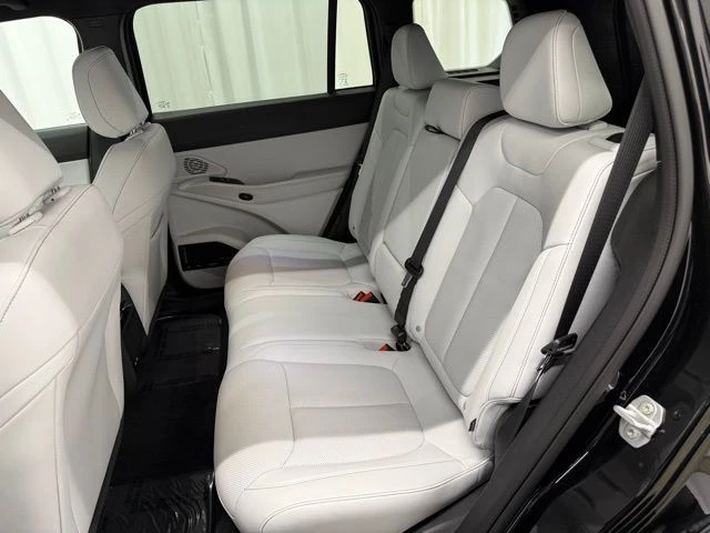 2026 Jeep Cherokee - Image 21 of 29
