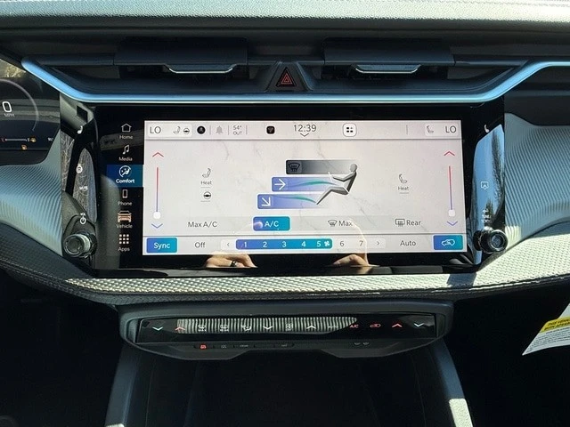 2026 Jeep Cherokee - Image 24 of 31