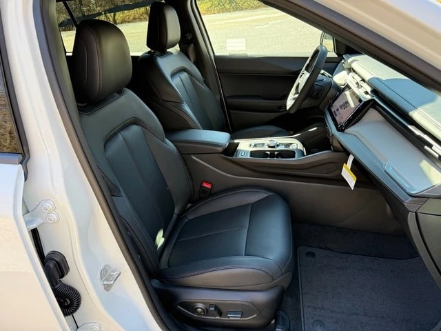 2026 Jeep Cherokee - Image 20 of 31