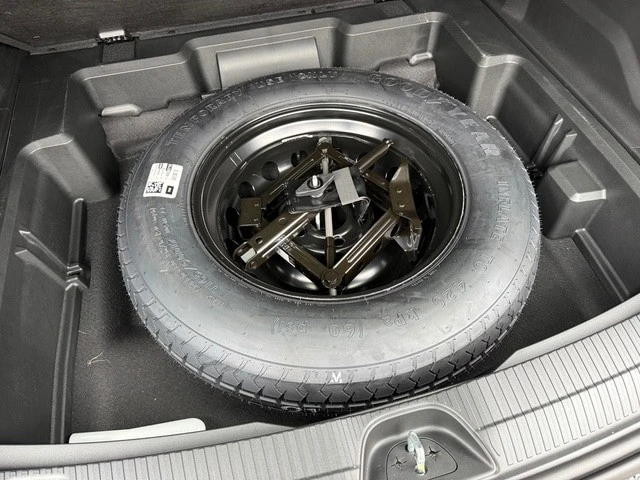 2026 Jeep Cherokee - Image 18 of 21