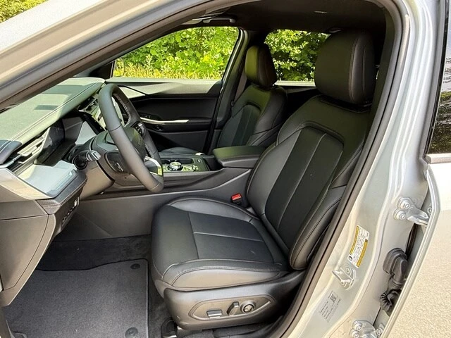 2026 Jeep Cherokee - Image 12 of 31