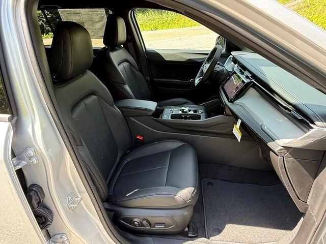 2026 Jeep Cherokee - Image 21 of 31