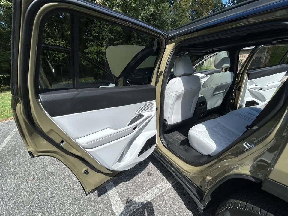 2026 Jeep Cherokee - Image 5 of 31