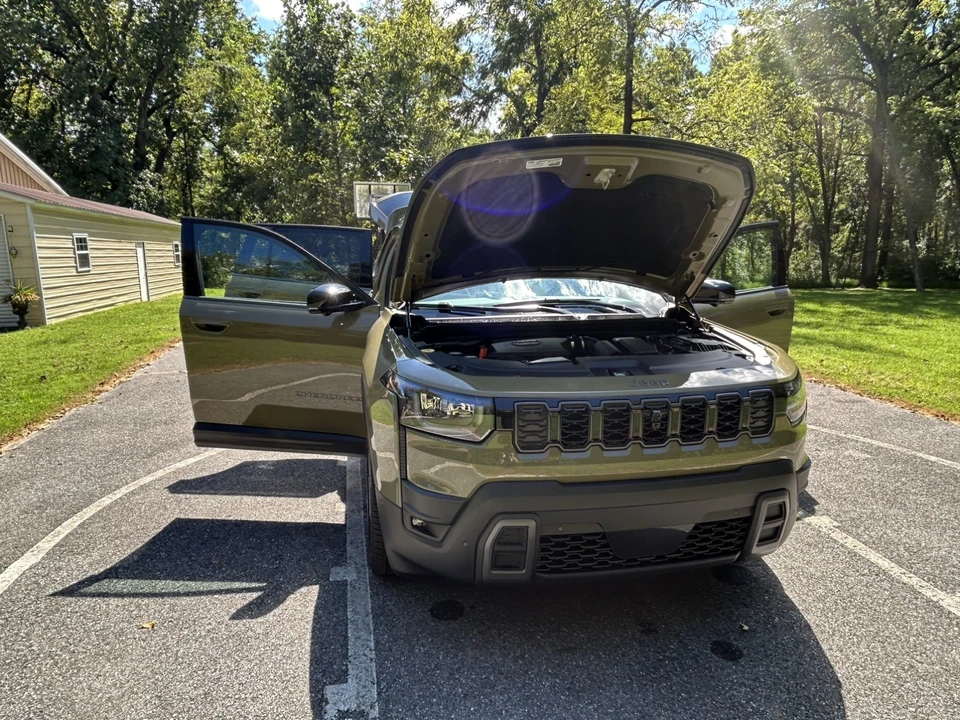 2026 Jeep Cherokee - Image 15 of 31