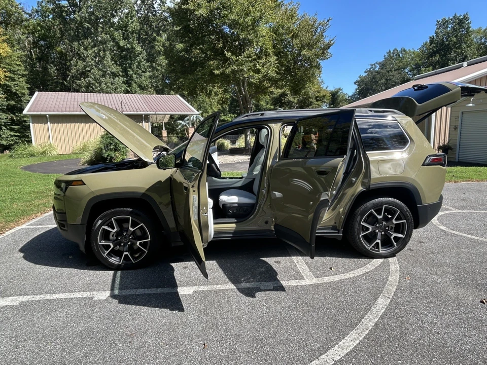 2026 Jeep Cherokee - Image 10 of 31