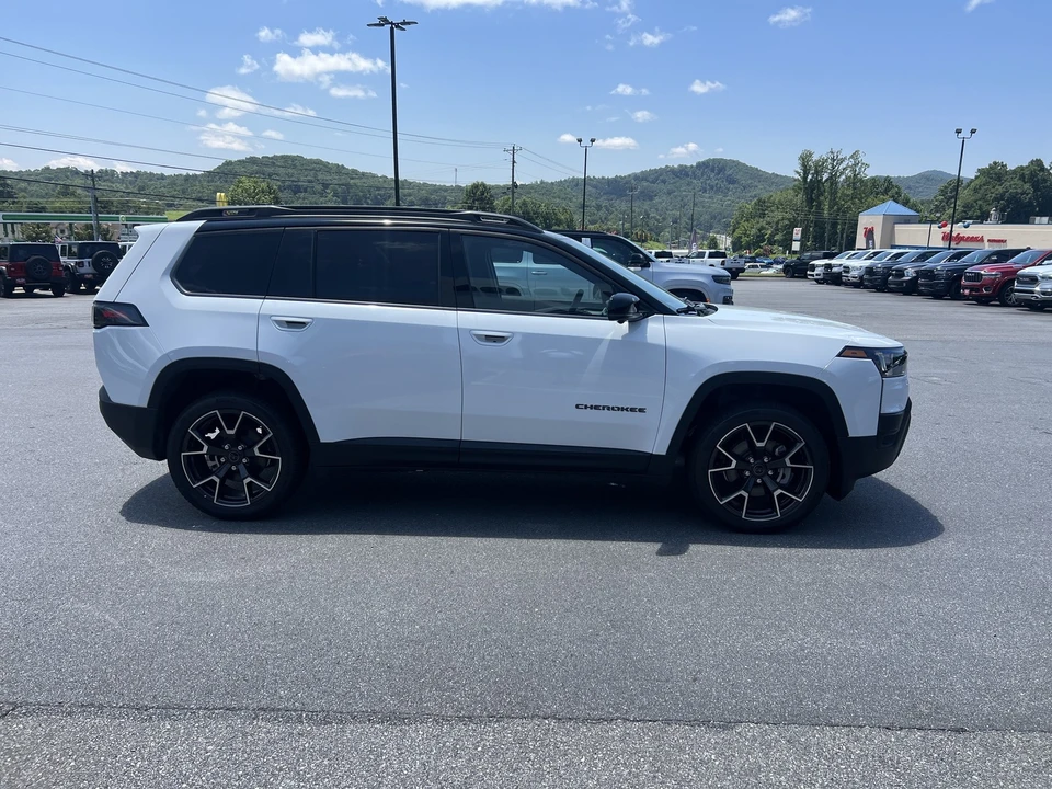 2026 Jeep Cherokee - Image 4 of 31