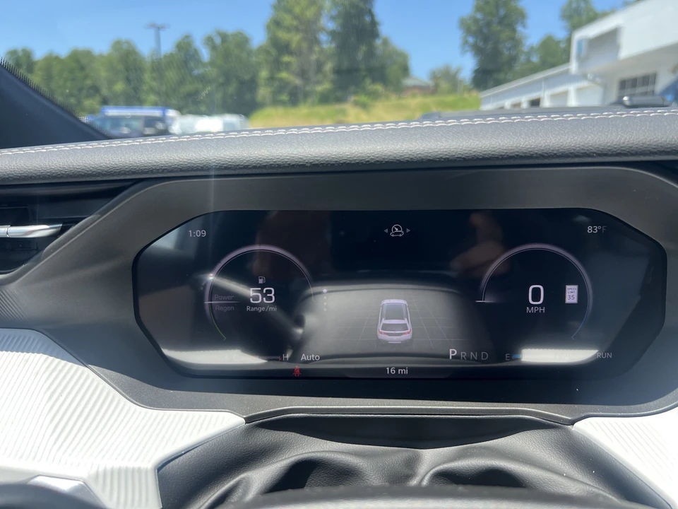 2026 Jeep Cherokee - Image 29 of 31