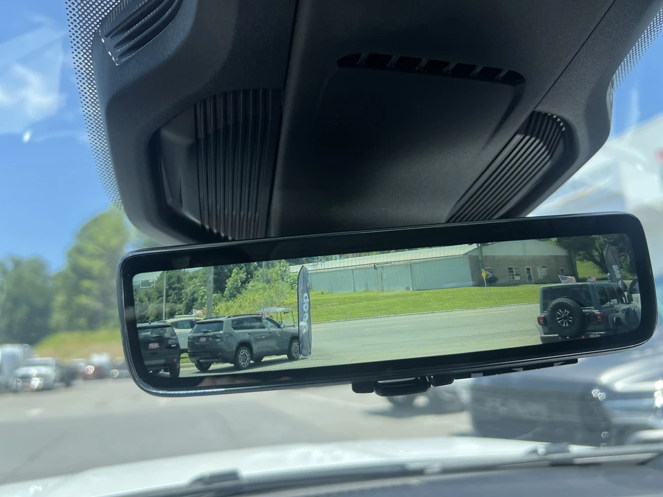 2026 Jeep Cherokee - Image 30 of 31