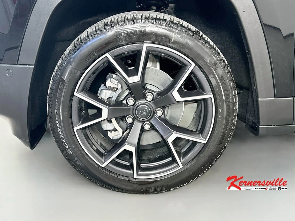 2026 Jeep Cherokee - Image 17 of 22