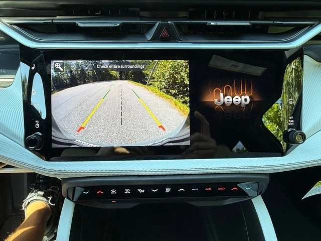 2026 Jeep Cherokee - Image 27 of 31