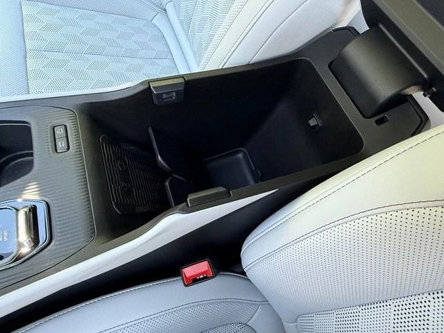2026 Jeep Cherokee - Image 31 of 31