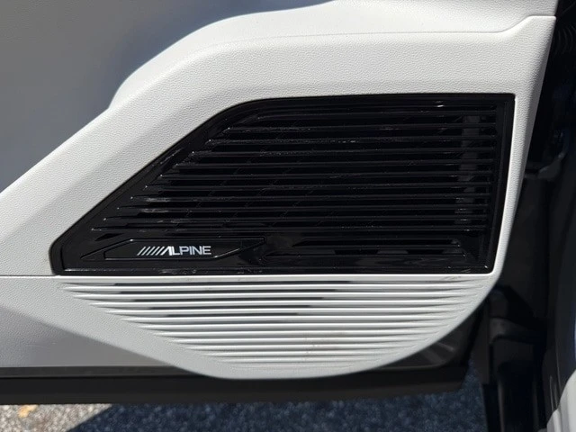 2026 Jeep Cherokee - Image 16 of 31