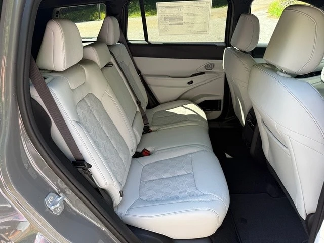2026 Jeep Cherokee - Image 21 of 31