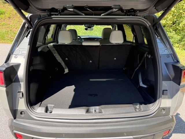 2026 Jeep Cherokee - Image 19 of 31