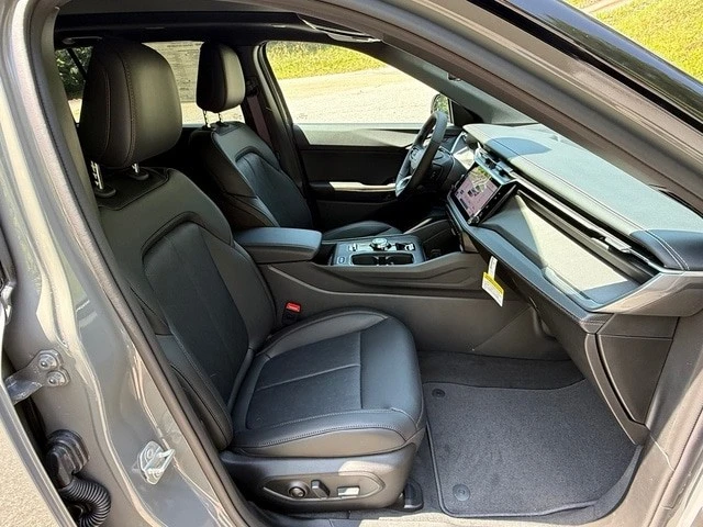 2026 Jeep Cherokee - Image 23 of 31